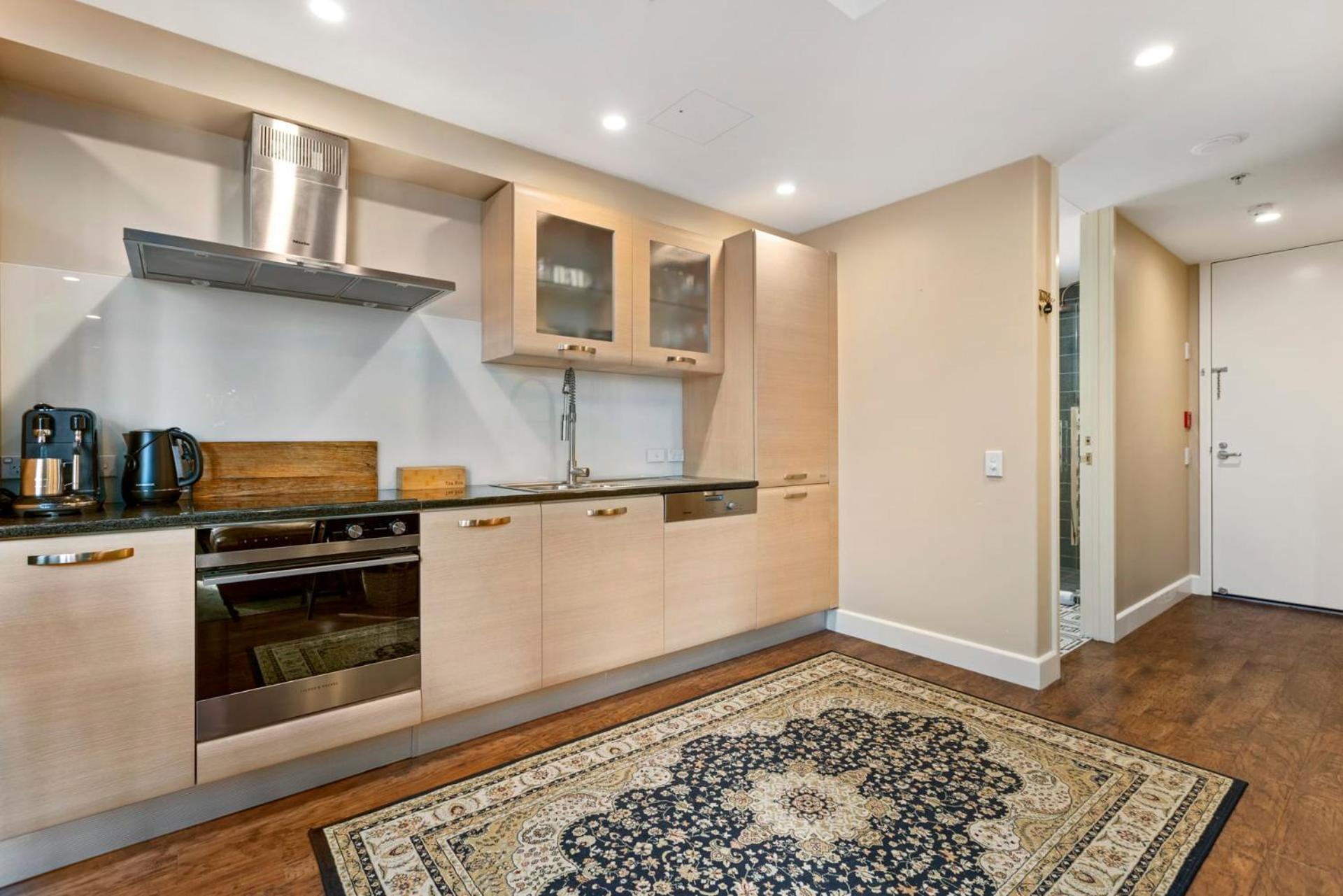 Marvelous Downtown Apartment Moments From Main Beach With Heated Pool, Gym And Parking Маунт-Маунгани Экстерьер фото