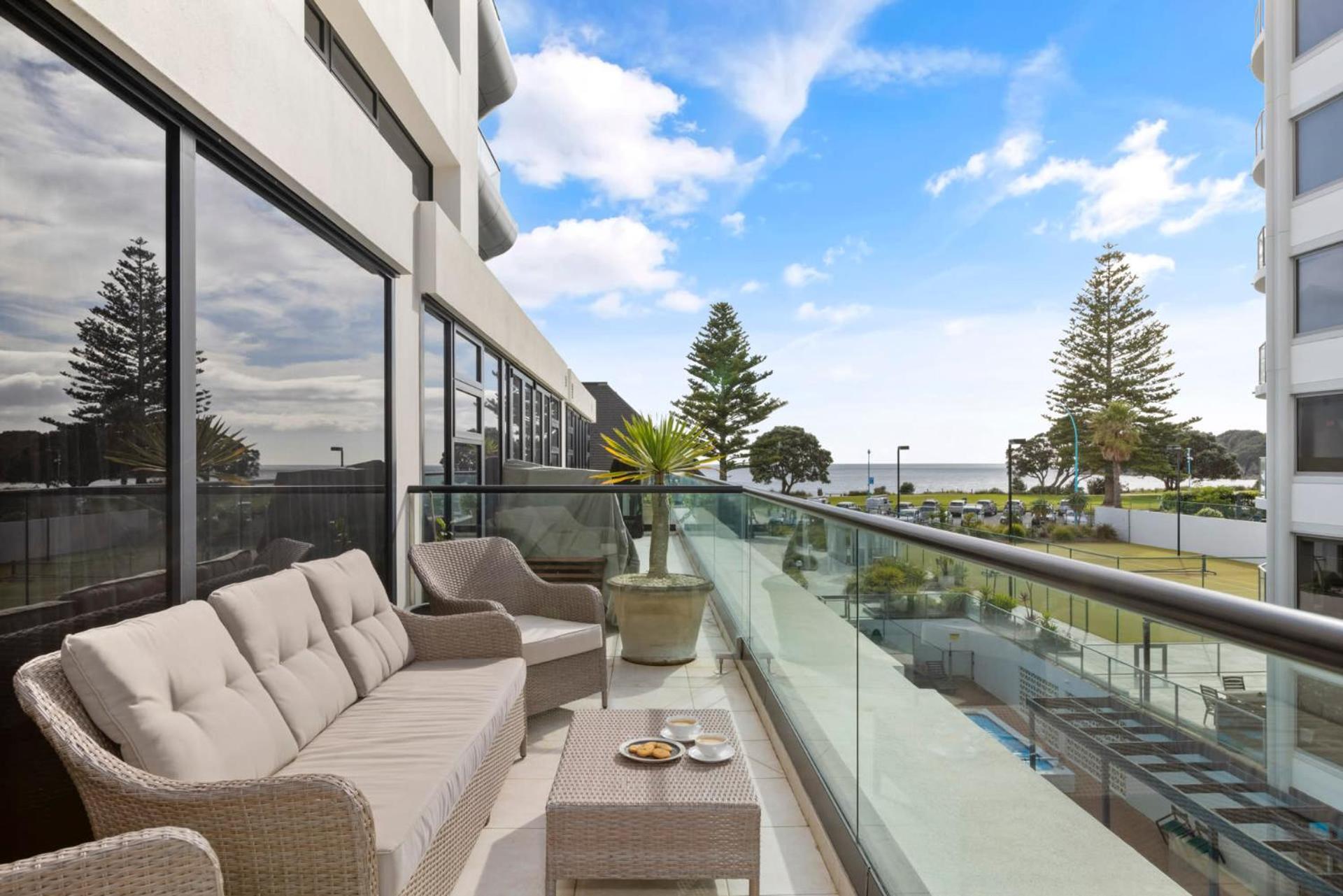 Marvelous Downtown Apartment Moments From Main Beach With Heated Pool, Gym And Parking Маунт-Маунгани Экстерьер фото